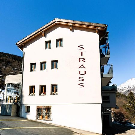 Hotel Restaurant - STRAUSS Walliser Kanne Fiesch Exterior foto